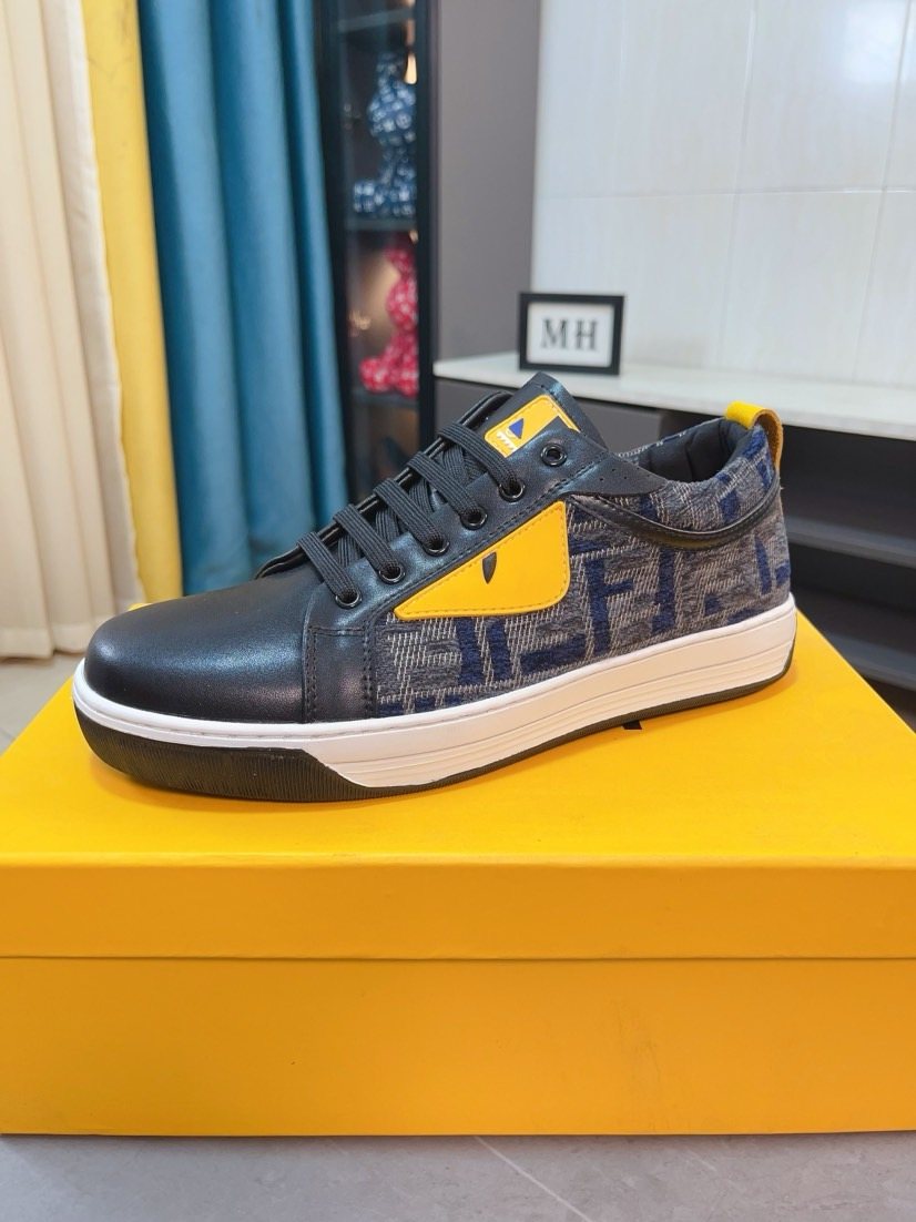 FENDI Patterned Panel Low-Top Sneakers